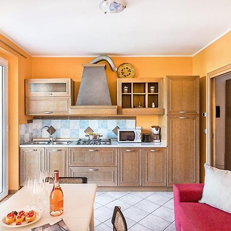 Annamaria 9 Apartment By Wonderful Italy Сірміоне Екстер'єр фото