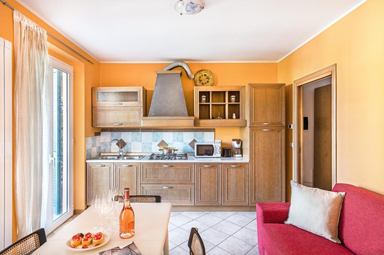Annamaria 9 Apartment By Wonderful Italy Сірміоне Екстер'єр фото