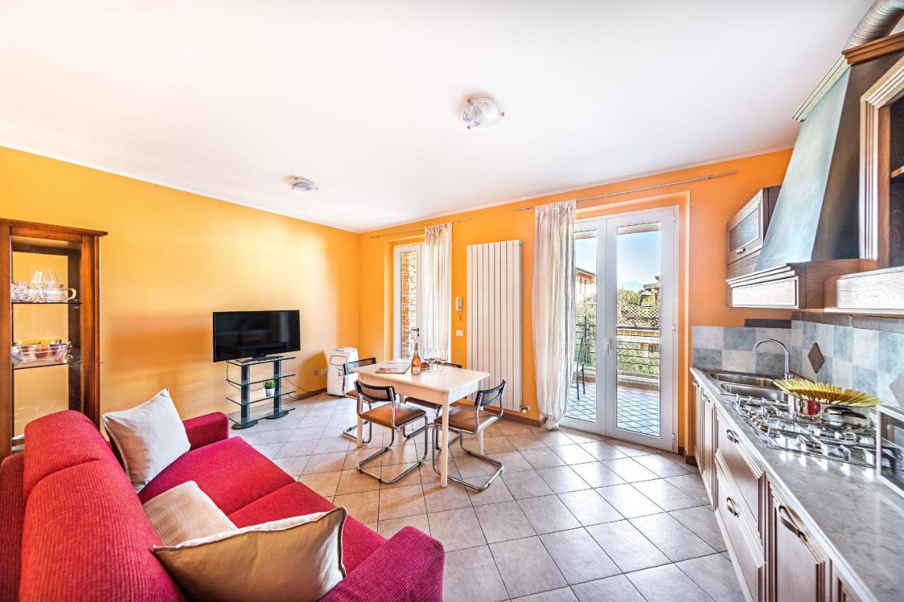 Annamaria 9 Apartment By Wonderful Italy Сірміоне Екстер'єр фото