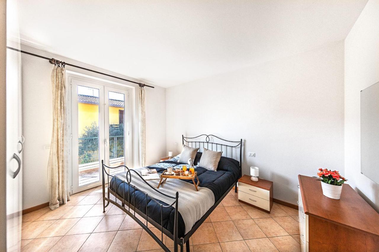 Annamaria 9 Apartment By Wonderful Italy Сірміоне Екстер'єр фото