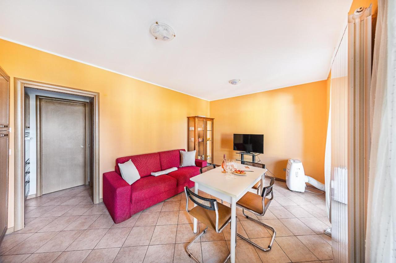 Annamaria 9 Apartment By Wonderful Italy Сірміоне Екстер'єр фото