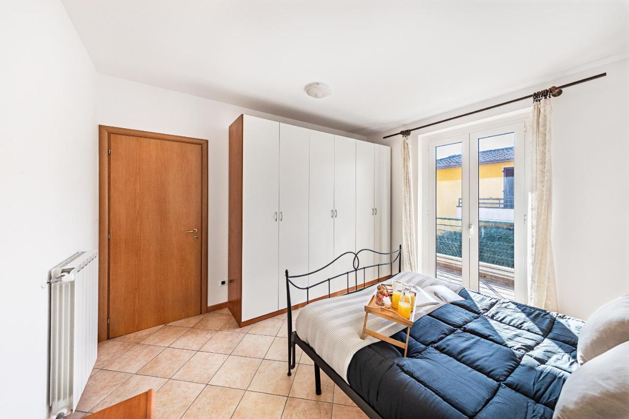 Annamaria 9 Apartment By Wonderful Italy Сірміоне Екстер'єр фото